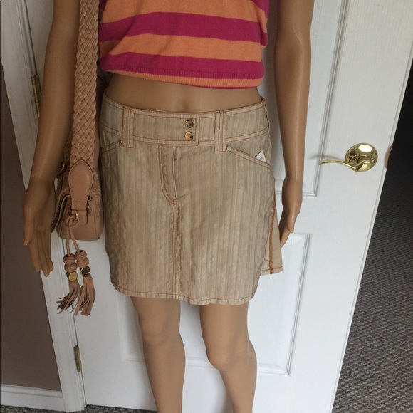 🎉HP🎉 Versace 1/2 pleated mini skirt💕 - Picture 6 of 8